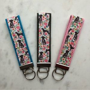 TURQUOISE German Shorthaired Pointer GSP Dog Floral Key Fob Wristlet Keychain